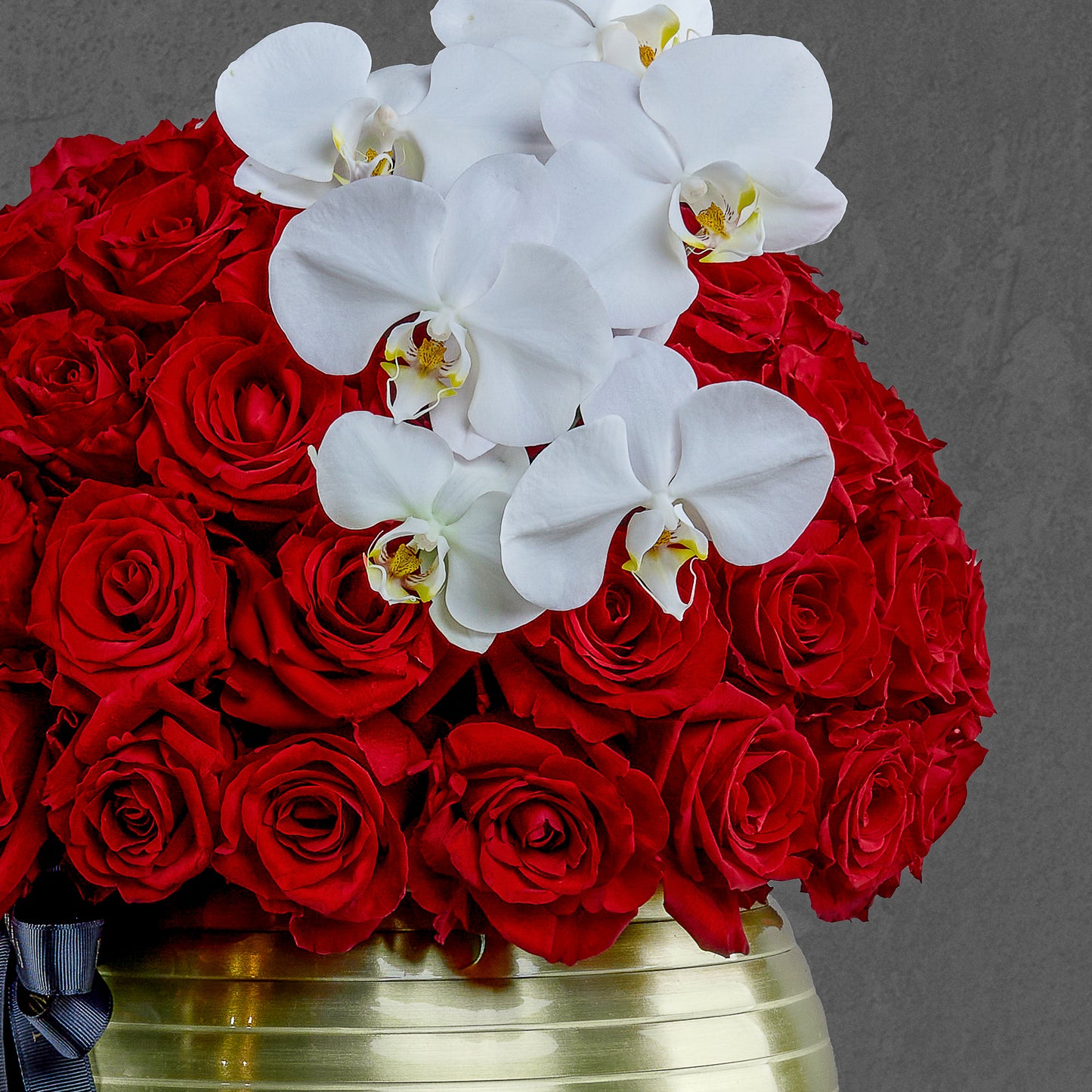 Majestic Red Elegance Vase Arrangement