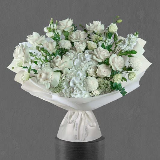 Pearl Glow Bouquet