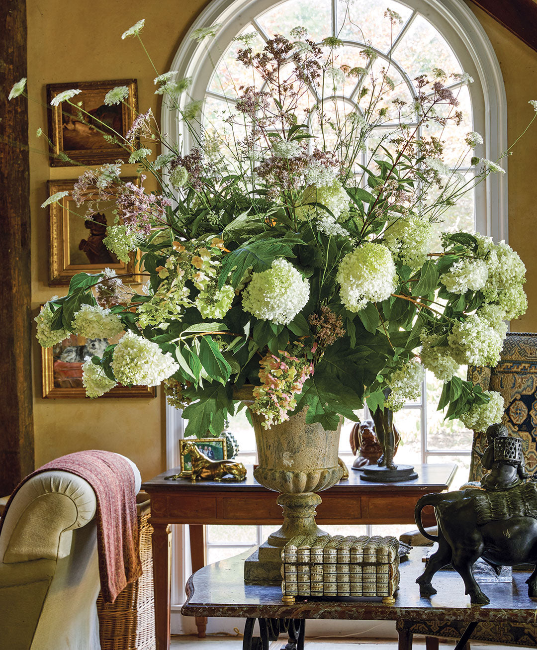 Hospitality florals by Blomma